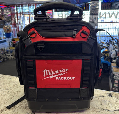 Milwaukee 48-22-8303 PACKOUT Structured Backpack Never Used New