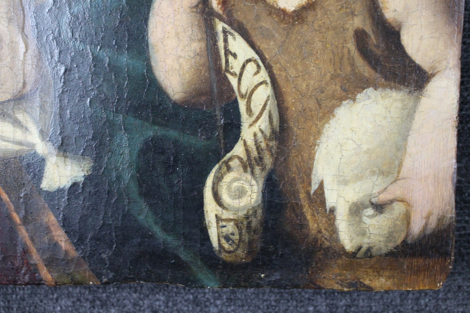 Foto 5 di 9