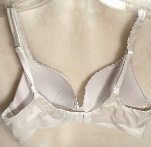 Weißer gepolsterter Damen-BH mit Bügel 32C Victoria's Secret perfekte Abdeckung - Bild 3 von 5