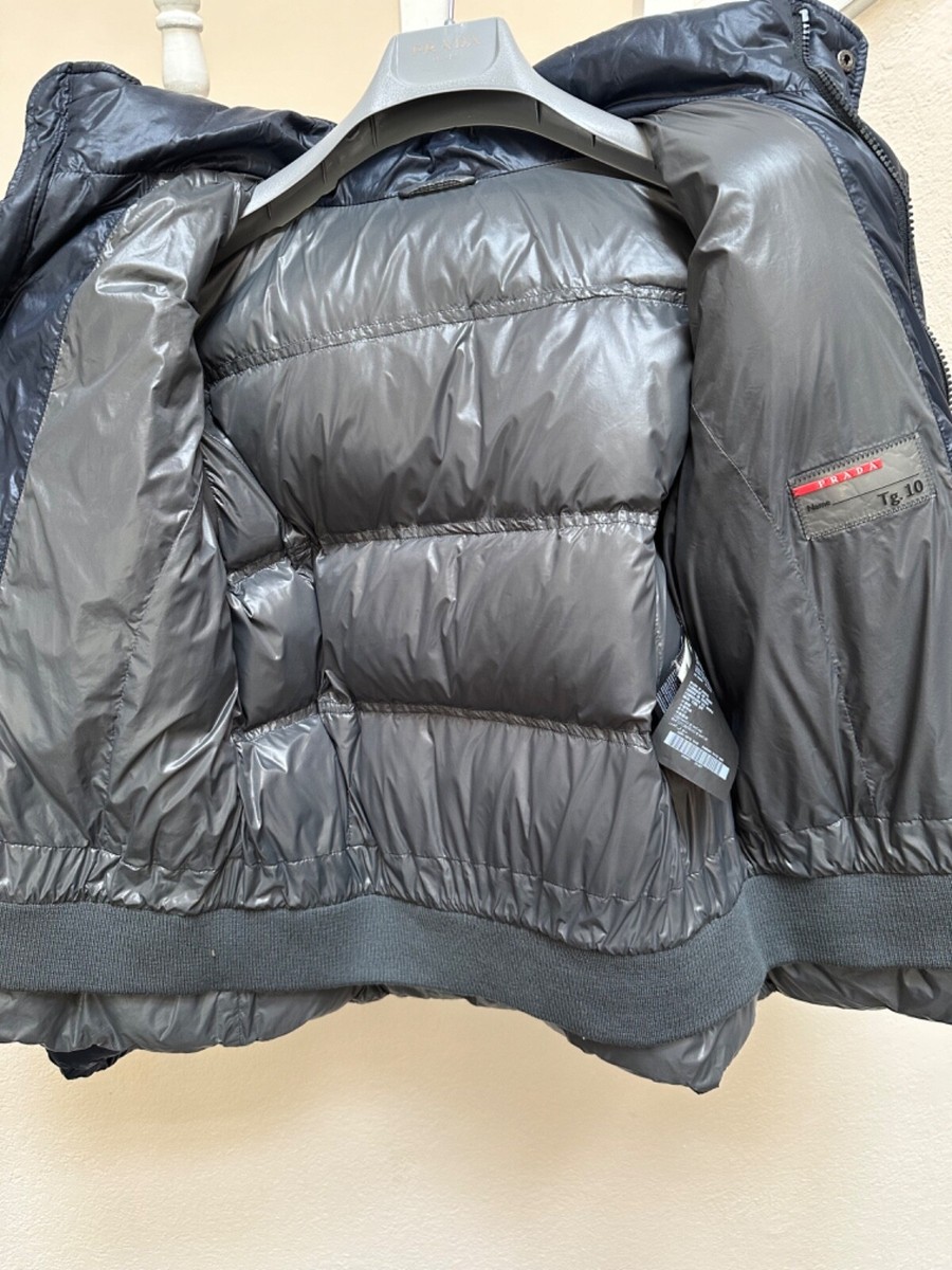 PRADA キッズコート　ブラック　フード PRADA キッズコート ブラック フード PRADA(プラダ) ダウン