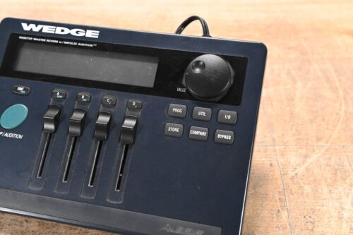 Alesis Wedge Desktop Master Reverb CG008E5 - Picture 2 of 10