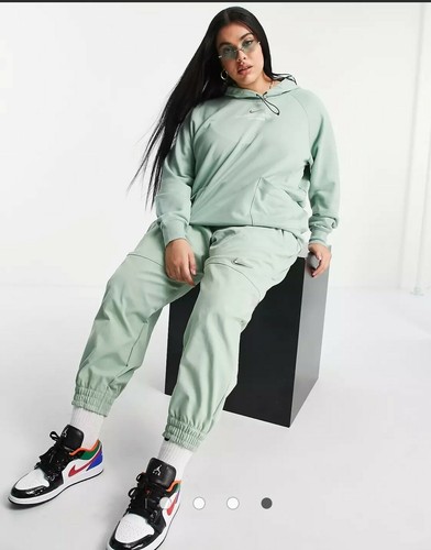 Women's Nike Sportswear Swoosh (Plus Size) Size 3X Steam Woven Pants CZ8909-006 - Picture 4 of 6