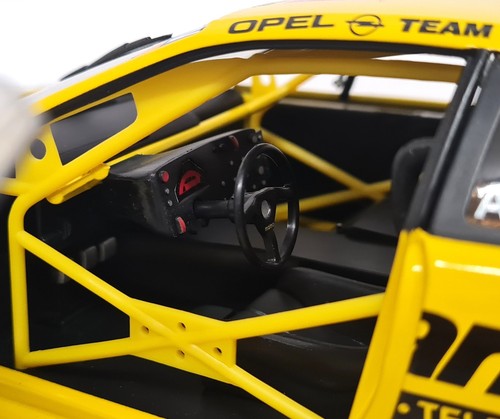 UT Models 1/18 - Opel Calibra V6 4X4 DTM 1996 Team Zakspeed U Alzen Race Car - Picture 8 of 9