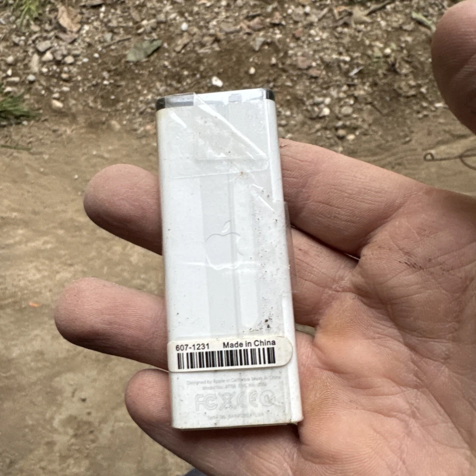 Télécommande APPLE A1156 Neuve - Photo 3/3