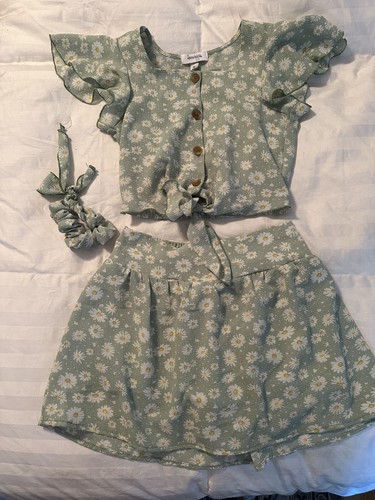 Speechless Kids, Girls Skirt Set Green Floral Daisies, Front Tie Short - Picture 3 of 3
