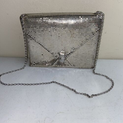 Whiting & Davis Silver Mesh Evening Bag W/Clasp & Adjustable Chain Strap