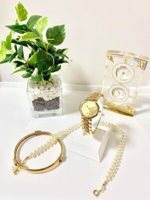 Excellent Christian Dior Swing D48-153 1684 Quartz Bracelet