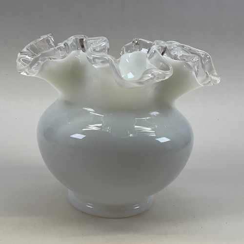 Fenton Silvercrest Double Crimped Ball Vase - Vintage 1942 - 1986 - Picture 3 of 4