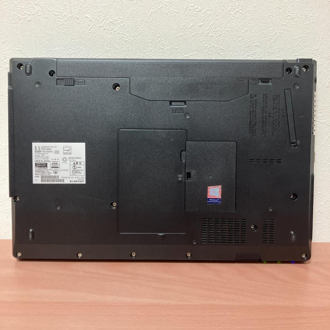 Fujitsu Lifebook A577/S Intel Core i5-7300U 2.70GHz HDD Fujitsu Lifebook A577/S Intel Core i5-7300U 2.70GHz HDD
