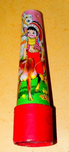 VINTAGE 1930'S CHILD'S WESTERN KALEIDOSCOPE, JAPAN - Picture 2 of 6