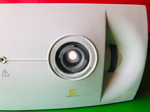Iluminador quirúrgico CL 300 de Welch Allyn CL300 Fuente de luz (T1243-44) - Imagen 3 de 8