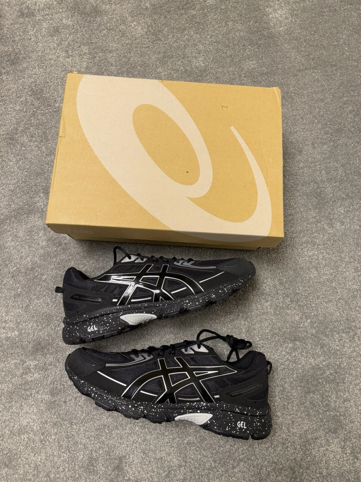 ASICS Gel Venture 6 nero argento puro UK 8 US 9 nuovo venditore di fiducia ?