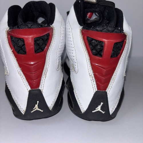 Size 4 Youth GS) - Jordan B'Loyal Mid Black White Red sneaker shoe  - Bild 6 von 16