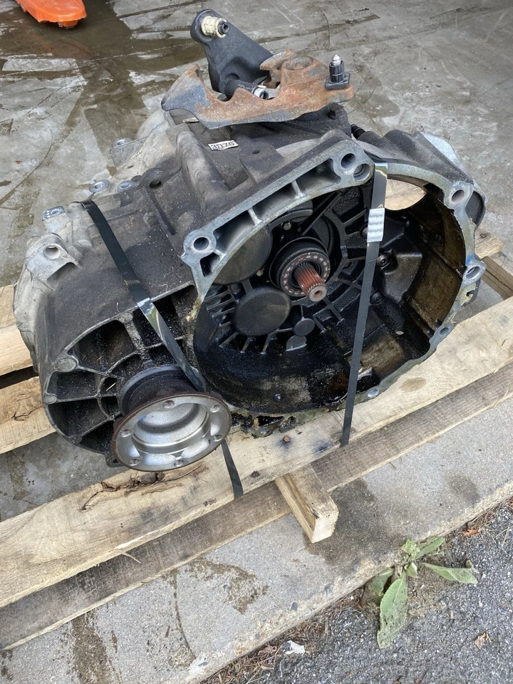 VW GOLF MK6 GTI JETTA 2010-2014 2,0 TRACCIÓN DELANTERA 6 VELOCIDADES MONTAJE DE TRANSMISIÓN MANUAL Foto 3 de 4