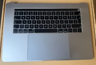 Original MacBook Pro 15'' 2019 A1990 Handauflage Top Case UK Layout Grau Akku