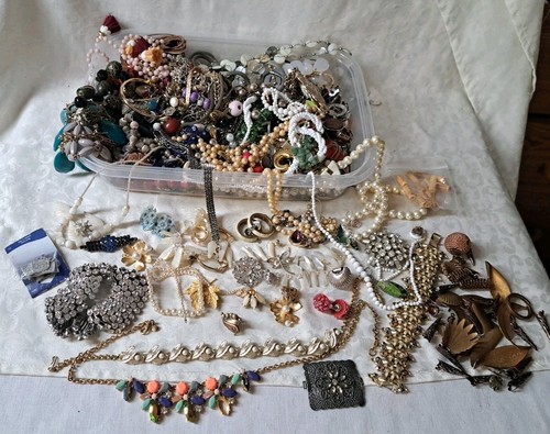 Vintage Schmuck Teile Konvolut Design Reparatur Strass Perlen Ernte Basteln Lot K