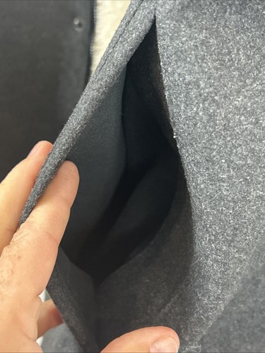 GH Bass & Co Men's Gray Large Fuzzy Inside Wool Blend Jacket Coat Pockets 440 - Picture 9 of 9