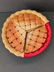 Rare Vintage Fisher Price 1998 Fun With Food Dessert Surprise Pie HTF