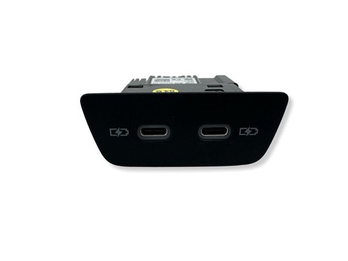 Volkswagen Golf VIII 2021 USB-Anschluss 2G6035954 LAA37326