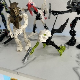 LEGO Bionicle Incomplete Sets and Parts Lot 8691 (Antroz), 8921, 8914,  and 8596