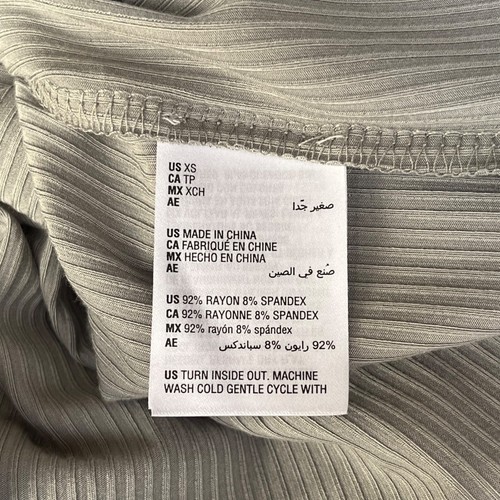 NWT And Now This Mock Neck Sleeveless Stretch Ribbed Layer Crop Top Gray Size XS - Picture 9 of 9