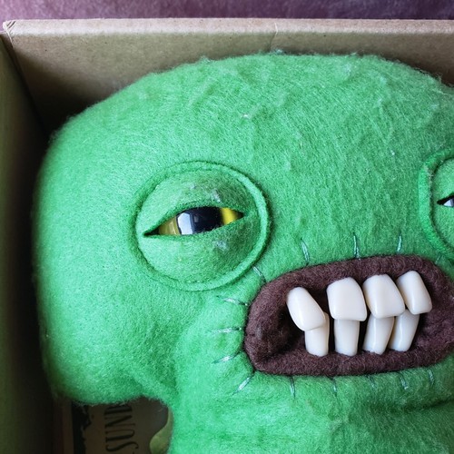"Juguete de peluche Fuggler Squidge divertido monstruo feo de 9"" Spin Master verde M4" - Imagen 8 de 10