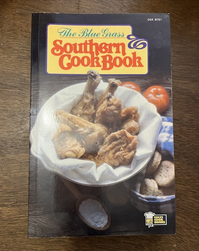 The Bluegrass Southern Cookbook Minnie C. Fox c. 1981 CANADIAN PRINTING
