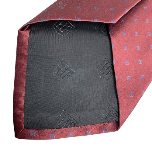 Hickey Freeman Collection Merlot Silk Geometric Necktie Made in Italy 58" x 4" - Picture 8 of 9