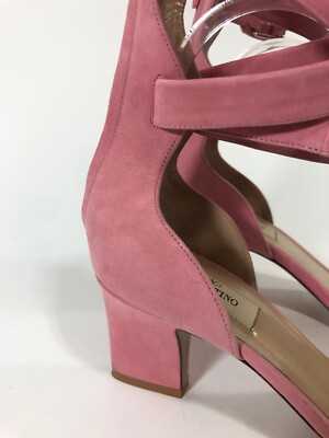 【関税&送料込】Valentino Garavani Suede Sandals VALENTINO Garavani Suede Ankle Strap Sandals in Light Pink
