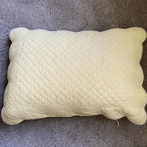 Crate & Barrel Yellow Queen Quilt & 2 Standard Shams Scalloped Edge Vintage - Picture 3 of 13