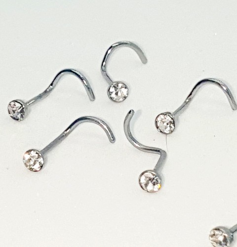 20g 0,8mm Korkenzieher Nasenstecker Edelstahl 2mm Kristall Strass KLAR - Bild 1 von 2