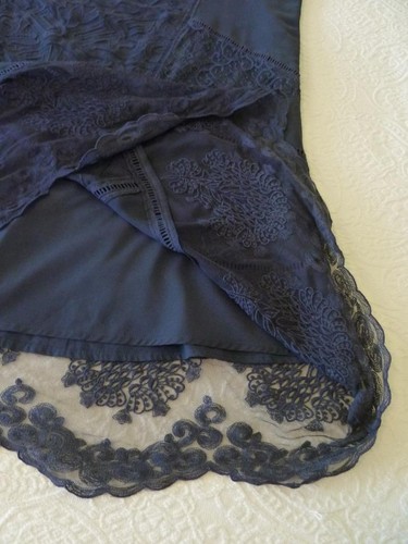 Soft Surroundings Romantic Navy Mixed Tonal Lace Embroidered Midi Dress 2X 53"B - Picture 10 of 12