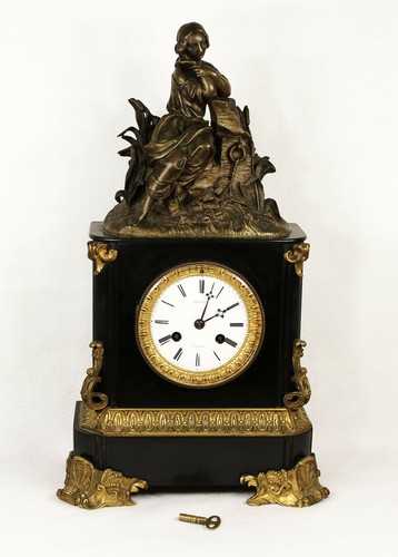 Antique French Figural Ormolu Bronze Finish Metal Black Onyx Mantel Clock - Picture 8 of 10