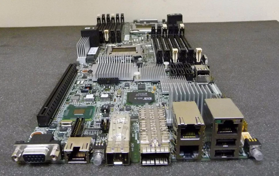 HP Proliant DL170e G5 Server System Board Motherboard 726172-001 683873-001 - Image 2 of 2
