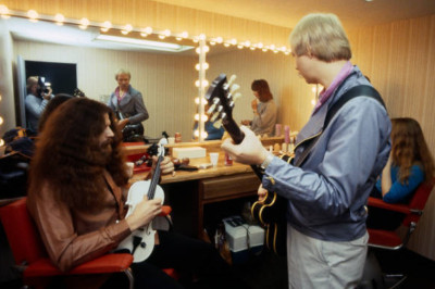 Robby Steinhardt of KANSAS and Kerry Livgren backstage during a br - 4x6 Photo