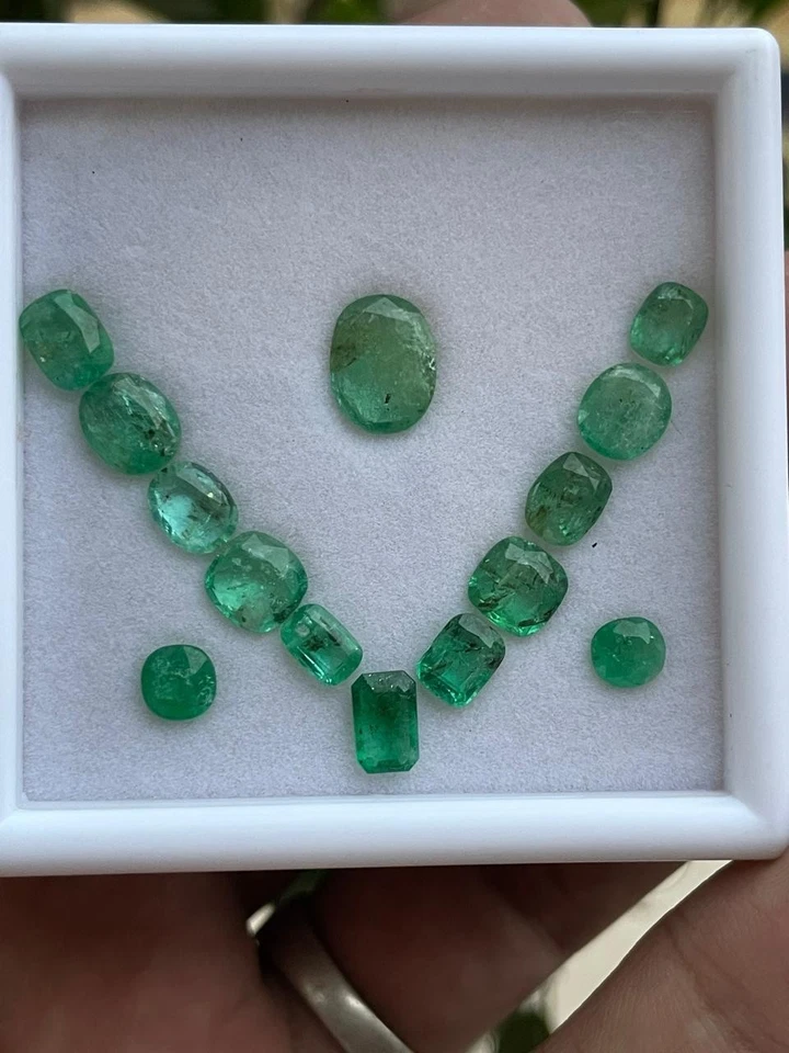 13-Carat Natural Emerald Cut Lot from swat Pakistan - Image 3 of 4