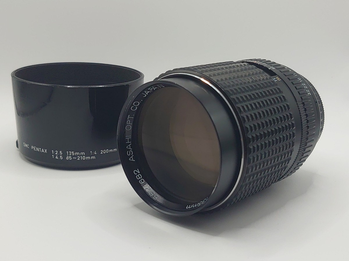 SMC Pentax 135mm F2.5 MF Telephoto Lens K mount with Hood, listed