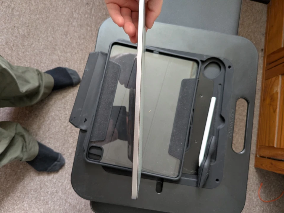 iPad Pro 12.9 M2 128gb WiFi - Drawing Bundle - Perfect Condition - Image 3 of 4