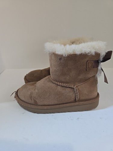 UGG Mini Bailey Chestnut Suede Shearling-Lined Infant Bow Ankle Boots Kids Sz 11 - Picture 3 of 5
