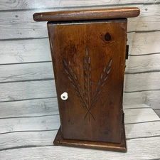 Vintage Handcrafted Wood primitive Cottage Country Counter folk art