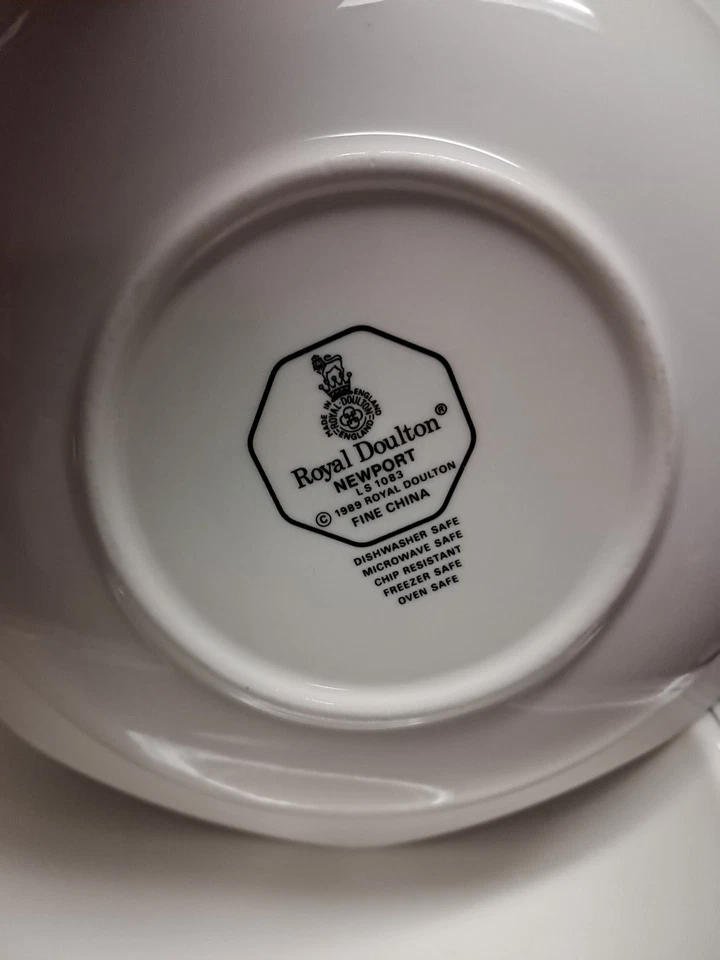 6 cuencos multiusos Royal Doulton Fine China NEWPORT 7 3/4 Euc Bin 201 Foto 3 de 4