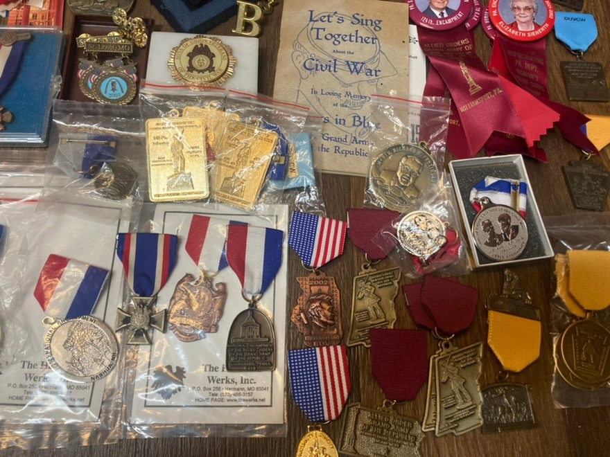 Picture 3 of 24