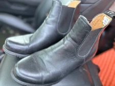 Blundstone #1671 Heel Black Chelsea Boot Round Toe Women’s Size 8.5 MSRP $250+