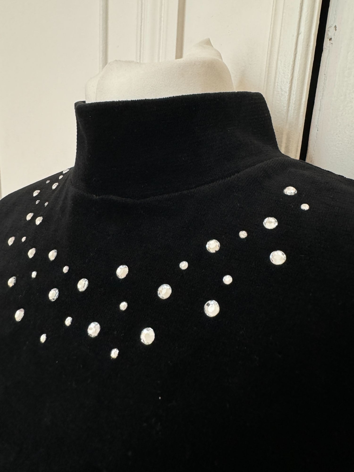 Abito Yves Saint Laurent vintage in velluto nero taglia M