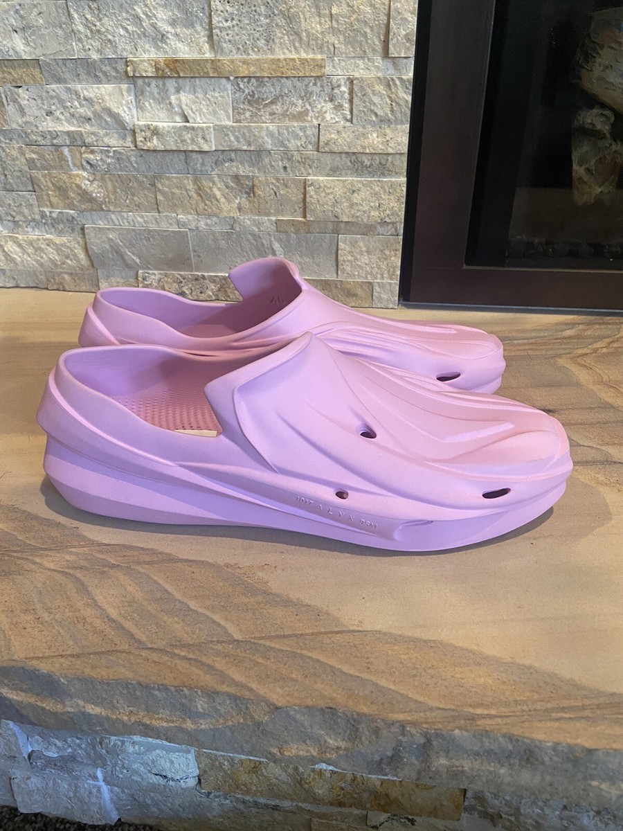 1017 ALYX 9SM Men\'s Slip-On Athletic Clog in light pink 1017 ALYX 9SM Mono Slip-On Shoe Pink Foam - Size 7 Men main image 2
