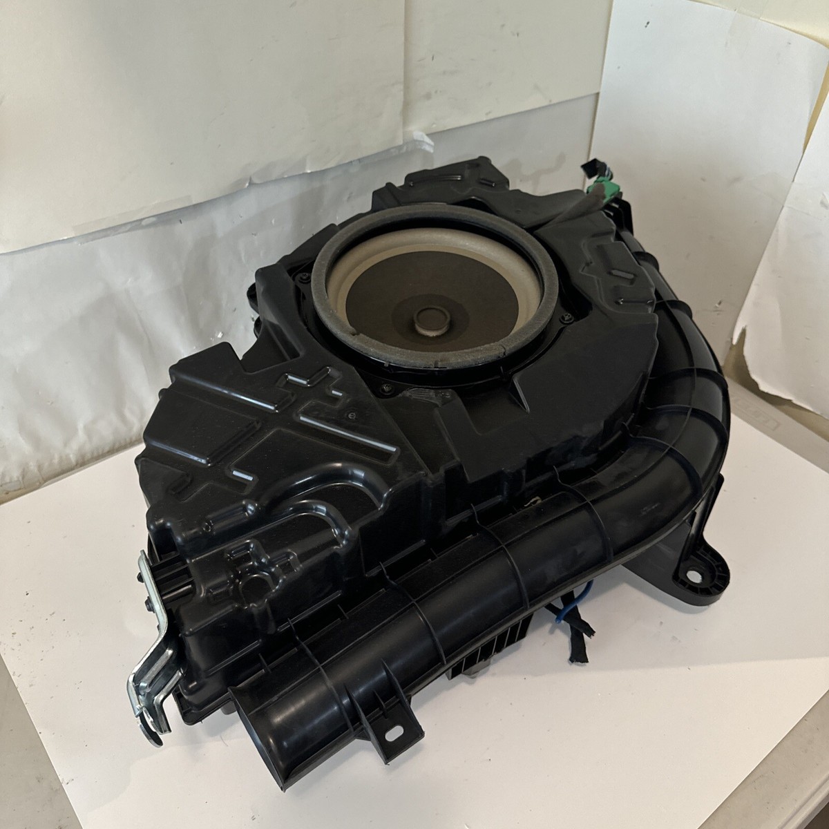 2020 FORD EXPLORER REAR SPEAKER WOOFER OEM LB5T-18C804-BK | eBay