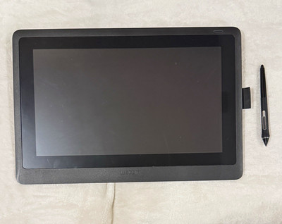 Wacom Cintiq 16 Graphics Tablet Drawing Display with Pro Pen 2 Stylus - 15.4 