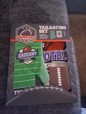 New Gameday football Tailgating set BB! oven Mitt, Kitchen Towel Drink Coozie