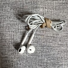 Apple EarPods with Lightning Connector In Ear Canal Headset - White