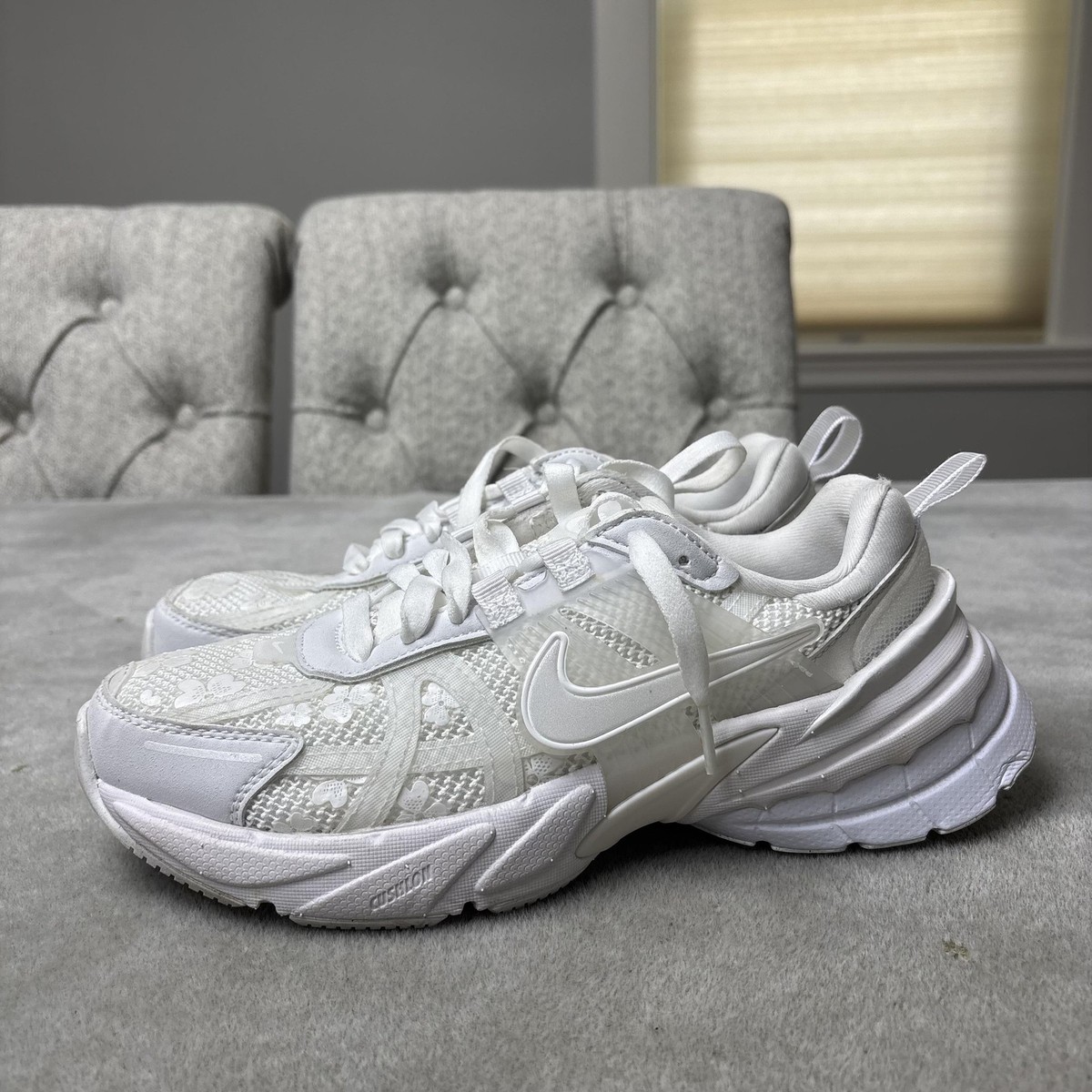 Nike V2K Run Shoes Women's Size 7 Summit White Running